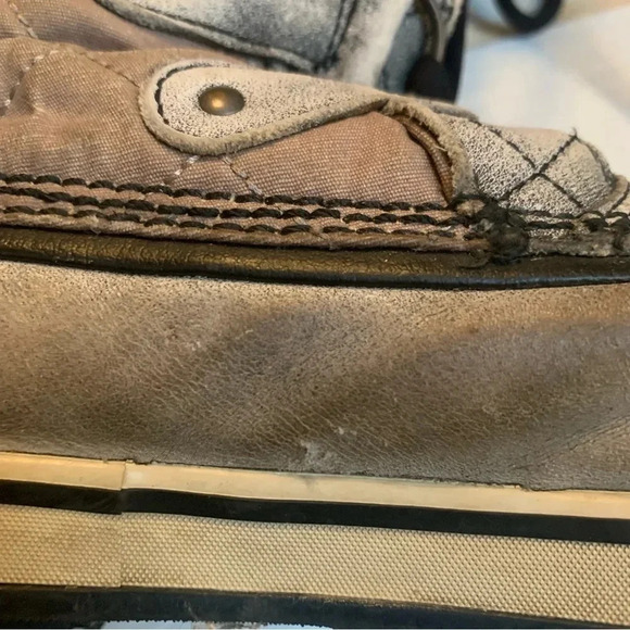 Sorel Leather Tofino Winter Quilted Factory Distressed  Style Faux Fur Boots - Picture 11 of 11